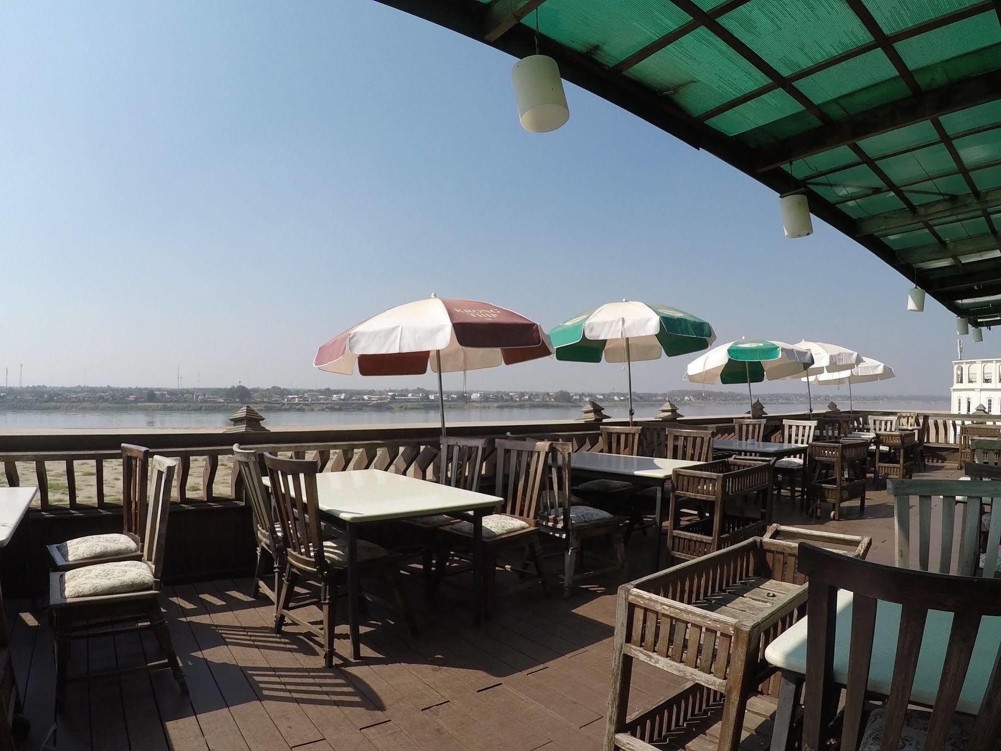 Sengtawan Riverside Hotel Viêng Chăn Ngoại thất bức ảnh