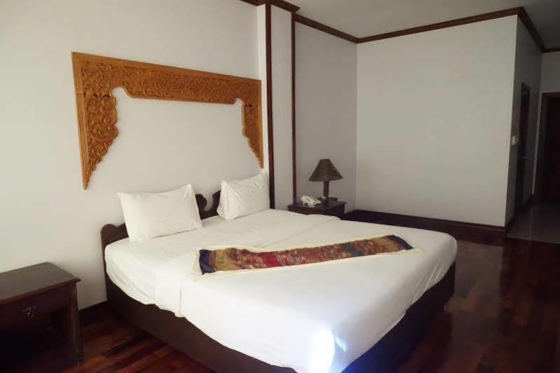 Sengtawan Riverside Hotel Viêng Chăn Ngoại thất bức ảnh