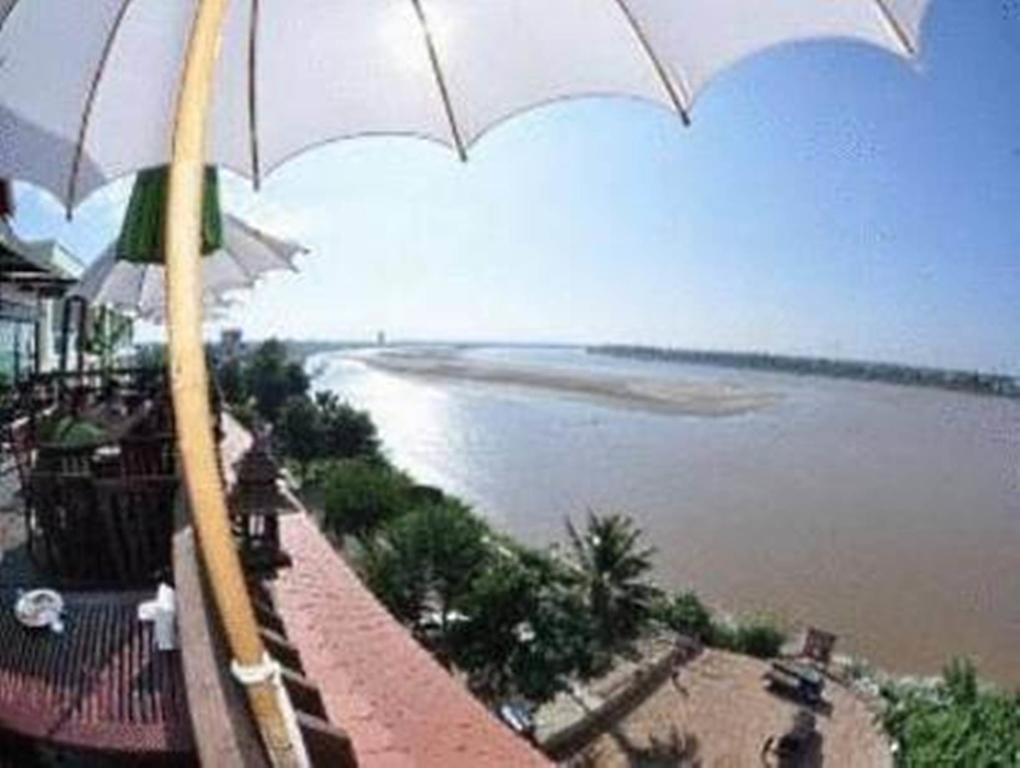 Sengtawan Riverside Hotel Viêng Chăn Ngoại thất bức ảnh