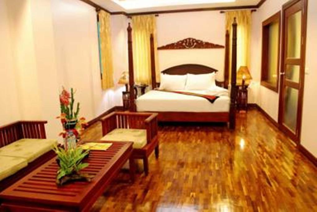 Sengtawan Riverside Hotel Viêng Chăn Phòng bức ảnh